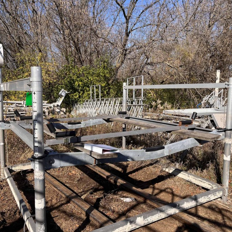 21 (Eagle) - 3000 Lb Lift Shorestation No Canopy