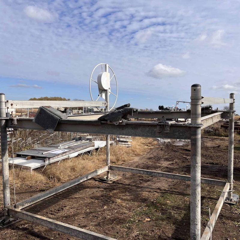 4 (Eagle) - 2600 Lb Lift Shorestation No Canopy
