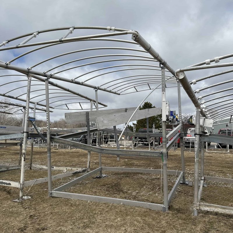 24 - 4000 Lb ShoreStation Pontoon Lift