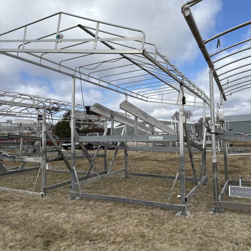 31 - 4000 Lb Pier Pleasure Pontoon Lift